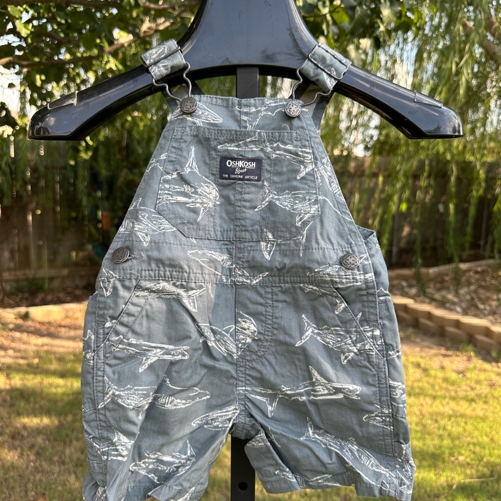 Oshkosh B’gosh- Shark Print Short Overalls- Multiple Sizes! - Picture 4 of 5